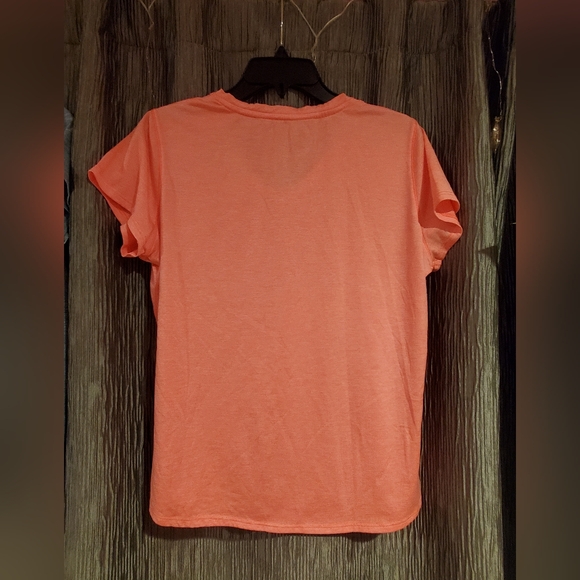 2 workout tops - Picture 8 of 8